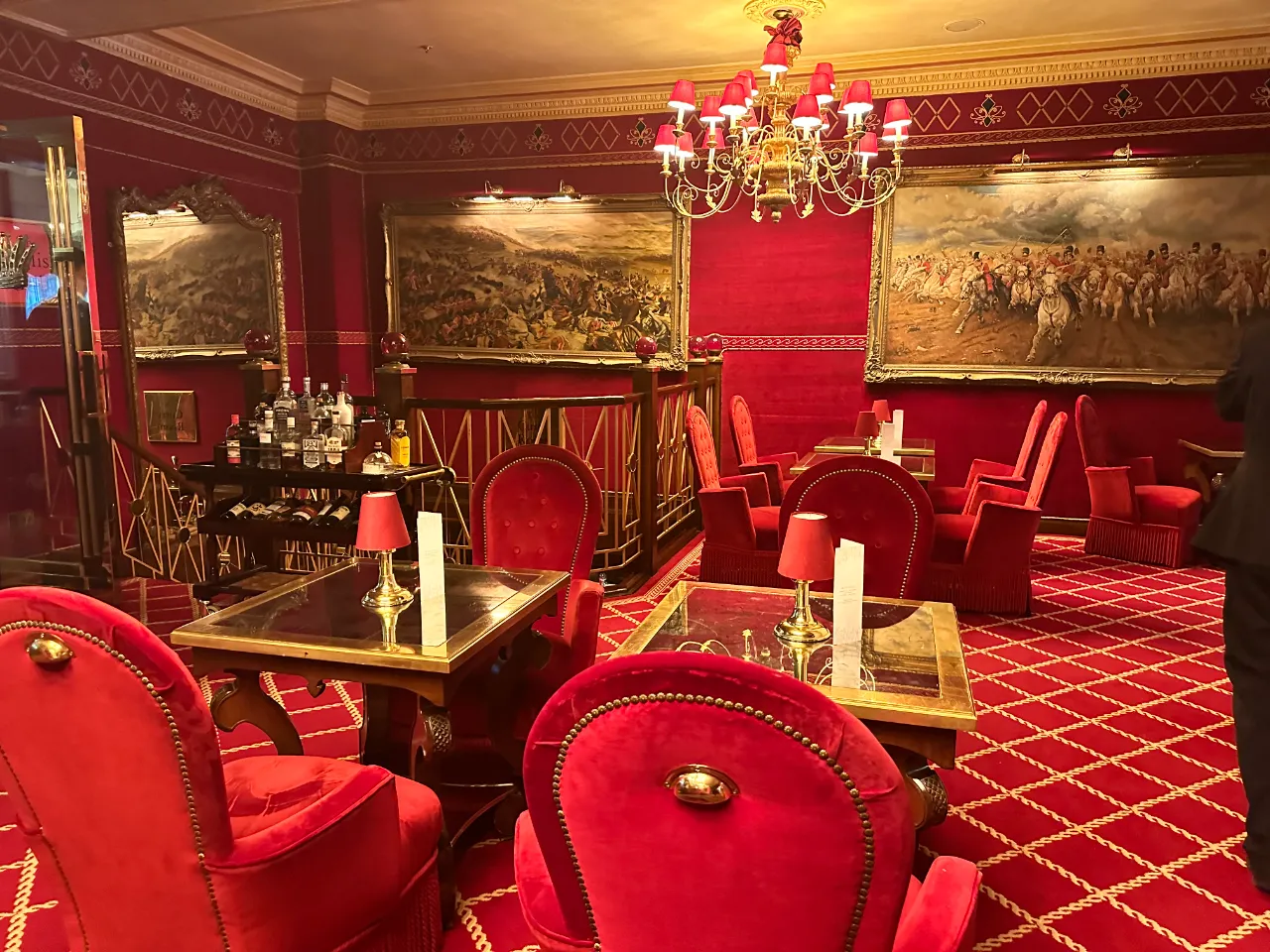 Elegancka kolacja i salon
